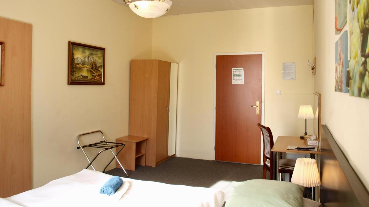 Pension Village Karlovy Vary Exterior foto